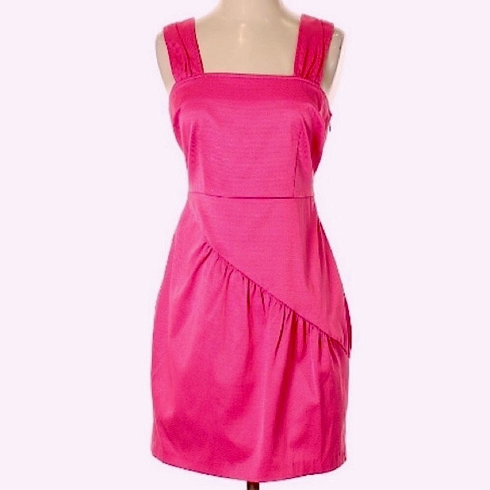 WALTER BAKER Sleeveless Cocktail Pink Dress
